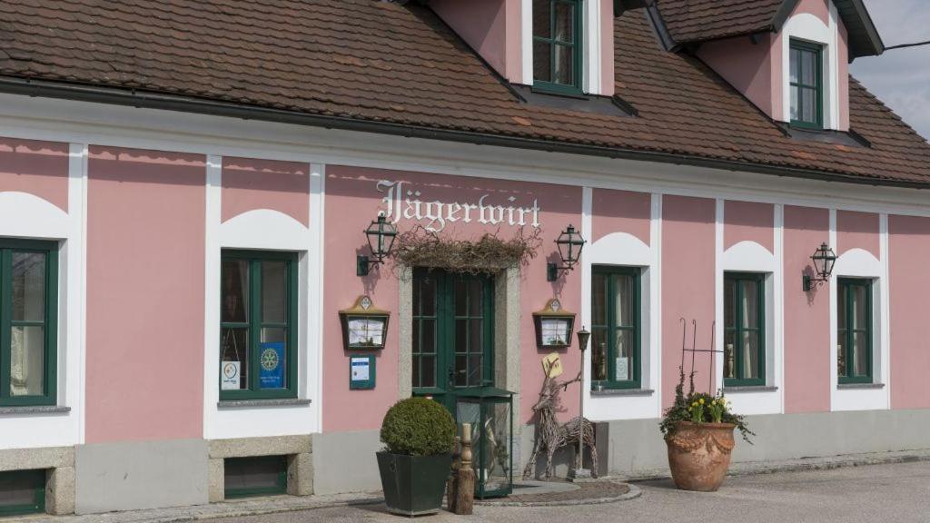 Отель Gasthof Jaegerwirt Au an der Donau Экстерьер фото