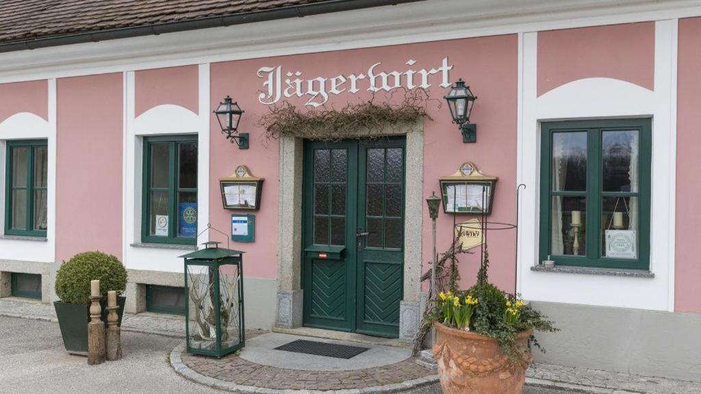 Отель Gasthof Jaegerwirt Au an der Donau Экстерьер фото